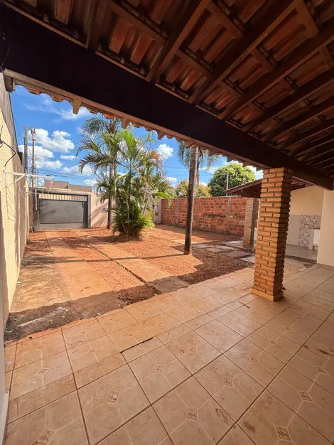 Comprar Casa / Padr&atilde;o em Potirendaba R$ 195.000,00 - Foto 2