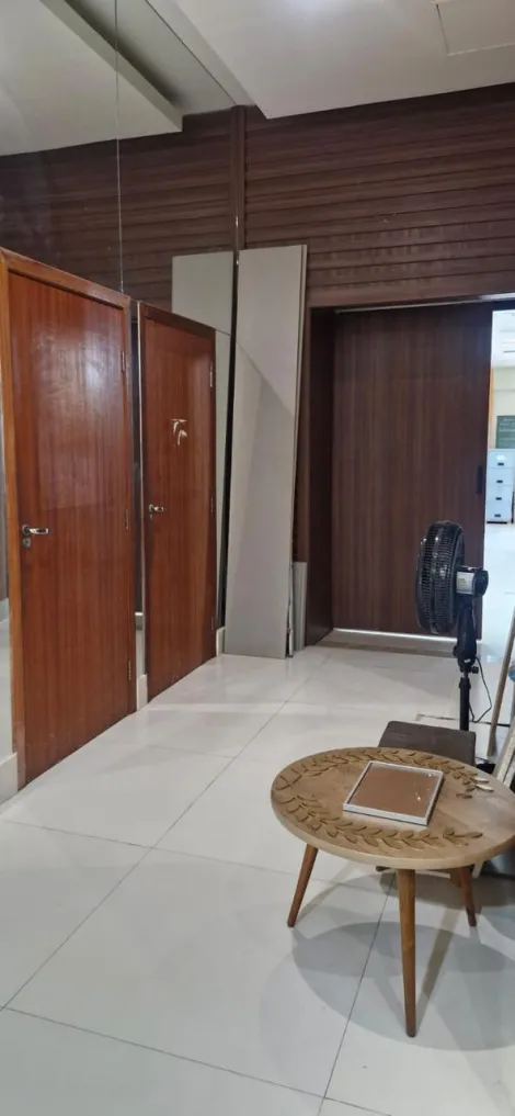 Comprar Comercial / Pr&eacute;dio Inteiro em S&atilde;o Jos&eacute; do Rio Preto R$ 2.000.000,00 - Foto 4