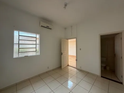 Alugar Casa / Padr&atilde;o em S&atilde;o Jos&eacute; do Rio Preto R$ 3.500,00 - Foto 14