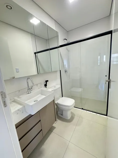 Alugar Apartamento / Padr&atilde;o em S&atilde;o Jos&eacute; do Rio Preto R$ 6.000,00 - Foto 10