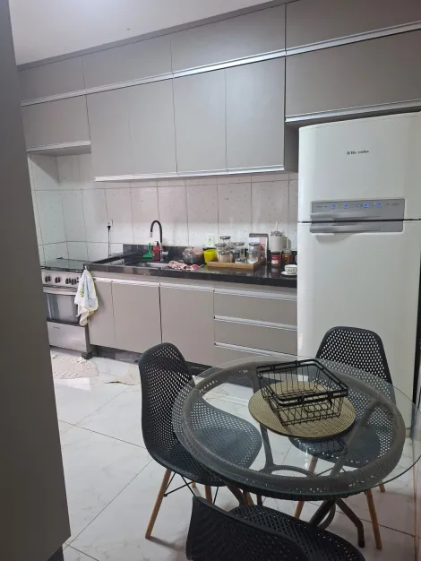 Comprar Casa / Padr&atilde;o em S&atilde;o Jos&eacute; do Rio Preto R$ 380.000,00 - Foto 7