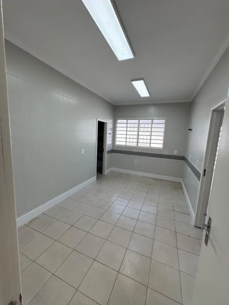 Alugar Casa / Padr&atilde;o em S&atilde;o Jos&eacute; do Rio Preto R$ 15.000,00 - Foto 10