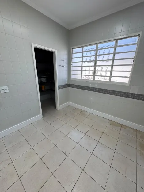 Alugar Casa / Padr&atilde;o em S&atilde;o Jos&eacute; do Rio Preto R$ 15.000,00 - Foto 14