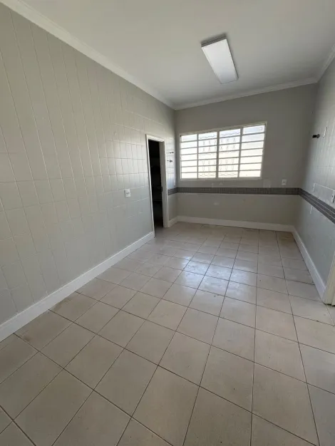 Alugar Casa / Padr&atilde;o em S&atilde;o Jos&eacute; do Rio Preto R$ 15.000,00 - Foto 16