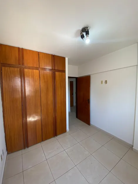 Alugar Apartamento / Padr&atilde;o em S&atilde;o Jos&eacute; do Rio Preto R$ 1.000,00 - Foto 6