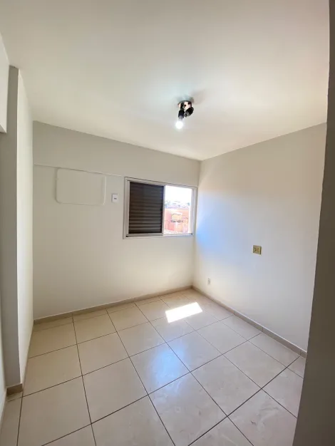 Alugar Apartamento / Padr&atilde;o em S&atilde;o Jos&eacute; do Rio Preto R$ 1.000,00 - Foto 7