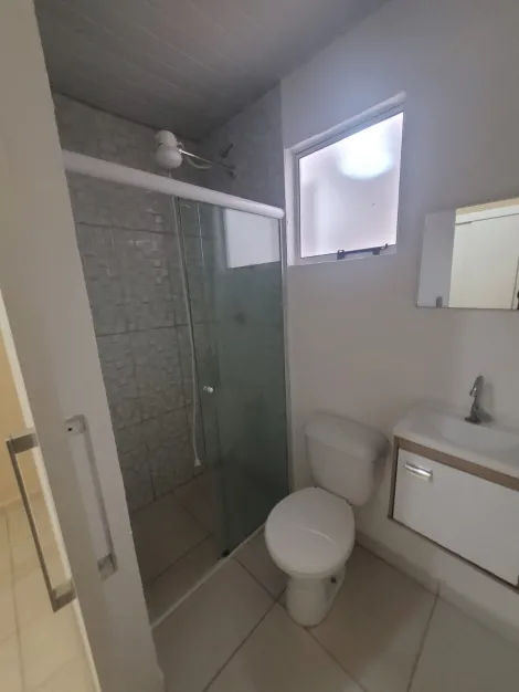 Alugar Casa / Condom&iacute;nio em S&atilde;o Jos&eacute; do Rio Preto R$ 1.700,00 - Foto 14