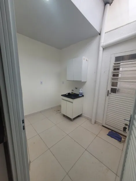 Alugar Casa / Condom&iacute;nio em S&atilde;o Jos&eacute; do Rio Preto R$ 1.700,00 - Foto 27