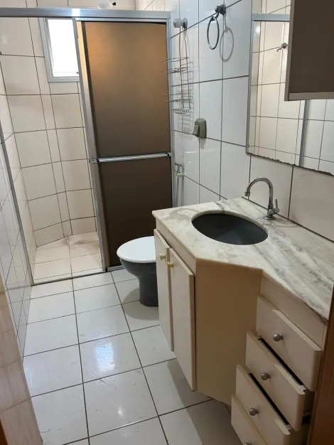 Alugar Apartamento / Padr&atilde;o em S&atilde;o Jos&eacute; do Rio Preto R$ 1.350,00 - Foto 6