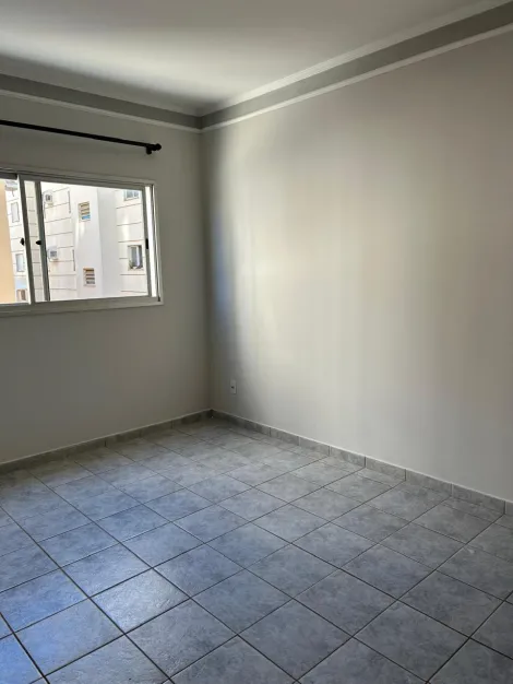 Alugar Apartamento / Padr&atilde;o em S&atilde;o Jos&eacute; do Rio Preto R$ 1.350,00 - Foto 3