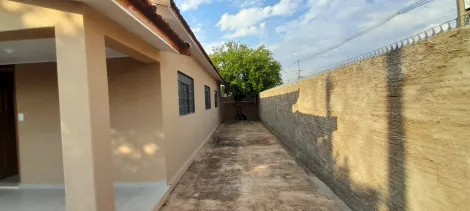 Alugar Casa / Padr&atilde;o em S&atilde;o Jos&eacute; do Rio Preto R$ 1.800,00 - Foto 10