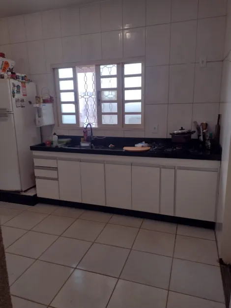 Comprar Casa / Padr&atilde;o em S&atilde;o Jos&eacute; do Rio Preto R$ 360.000,00 - Foto 4