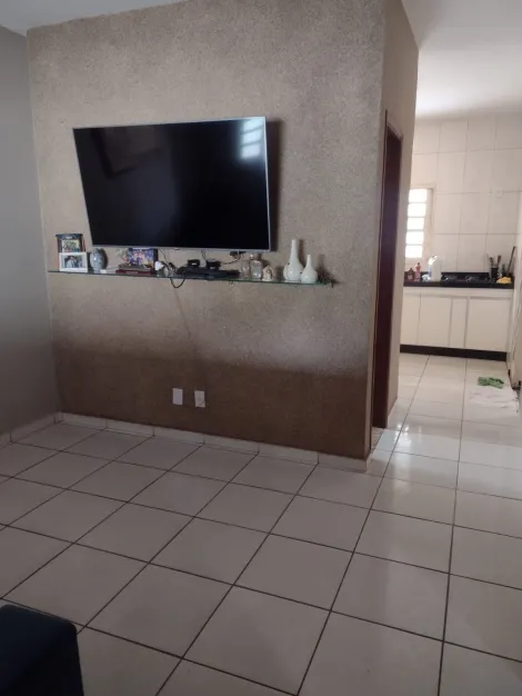 Comprar Casa / Padr&atilde;o em S&atilde;o Jos&eacute; do Rio Preto R$ 360.000,00 - Foto 2