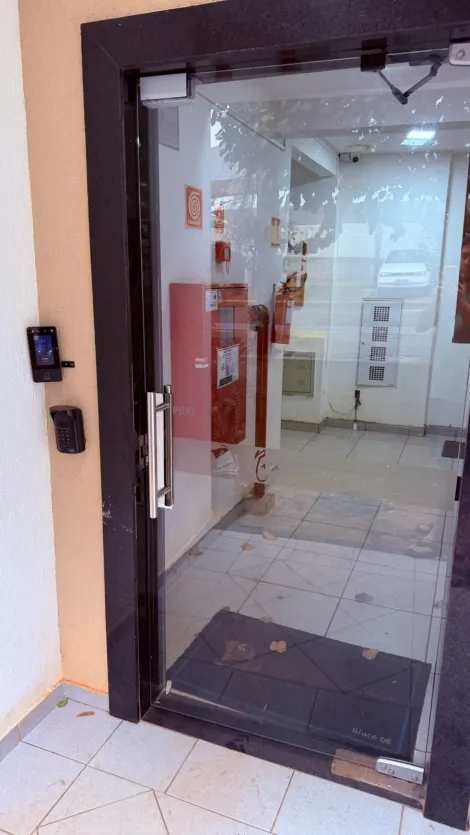 Alugar Apartamento / Padr&atilde;o em S&atilde;o Jos&eacute; do Rio Preto R$ 1.100,00 - Foto 13