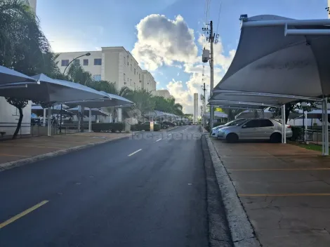 Alugar Apartamento / Padr&atilde;o em S&atilde;o Jos&eacute; do Rio Preto R$ 1.100,00 - Foto 15