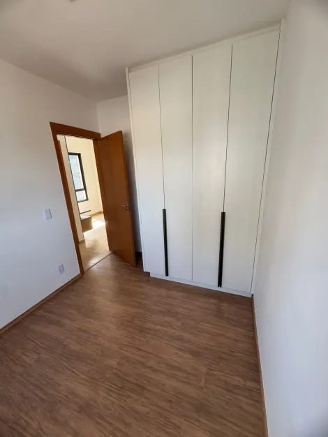 Alugar Apartamento / Padr&atilde;o em S&atilde;o Jos&eacute; do Rio Preto R$ 2.200,00 - Foto 9