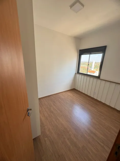 Alugar Apartamento / Padr&atilde;o em S&atilde;o Jos&eacute; do Rio Preto R$ 2.200,00 - Foto 10