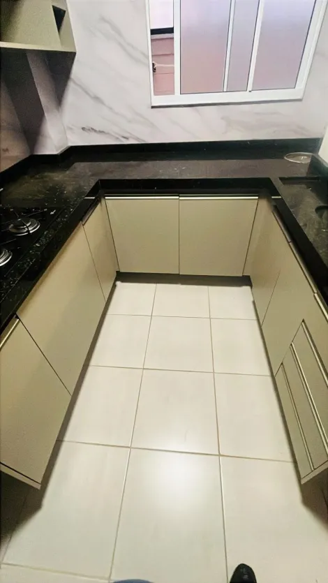 Alugar Apartamento / Padr&atilde;o em S&atilde;o Jos&eacute; do Rio Preto R$ 1.300,00 - Foto 3