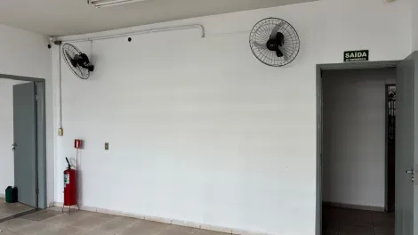 Alugar Comercial / Sal&atilde;o em S&atilde;o Jos&eacute; do Rio Preto R$ 50.000,00 - Foto 16