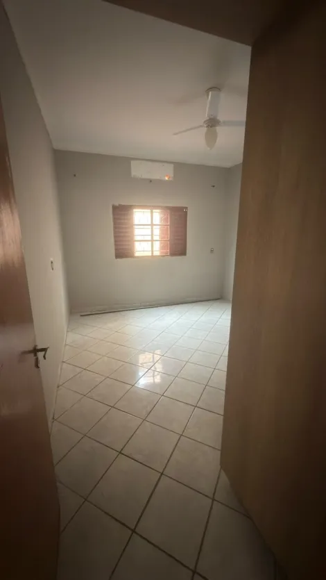 Alugar Casa / Padr&atilde;o em S&atilde;o Jos&eacute; do Rio Preto R$ 2.300,00 - Foto 8