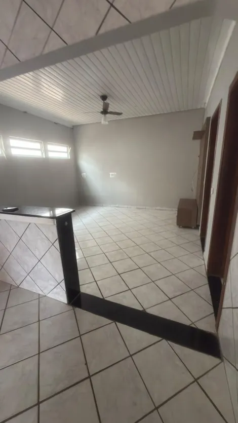 Alugar Casa / Padr&atilde;o em S&atilde;o Jos&eacute; do Rio Preto R$ 2.300,00 - Foto 6