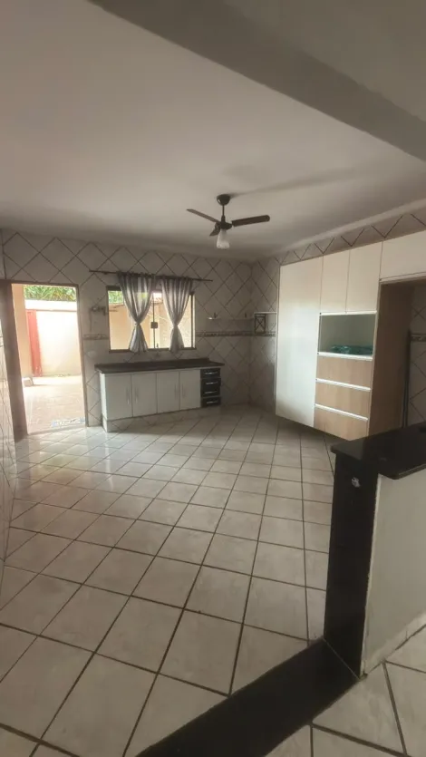 Alugar Casa / Padr&atilde;o em S&atilde;o Jos&eacute; do Rio Preto R$ 2.300,00 - Foto 4