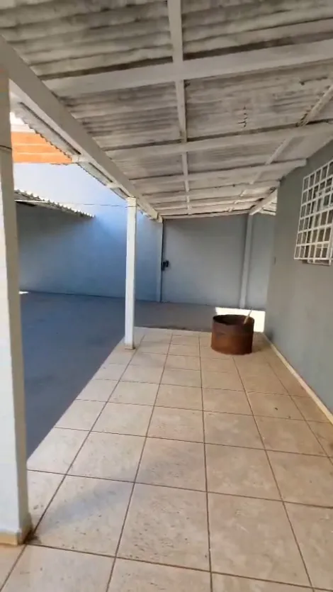 Alugar Casa / Padr&atilde;o em S&atilde;o Jos&eacute; do Rio Preto R$ 1.600,00 - Foto 4
