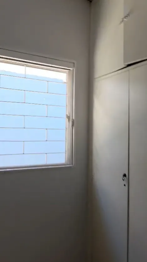 Alugar Casa / Padr&atilde;o em S&atilde;o Jos&eacute; do Rio Preto R$ 1.600,00 - Foto 9
