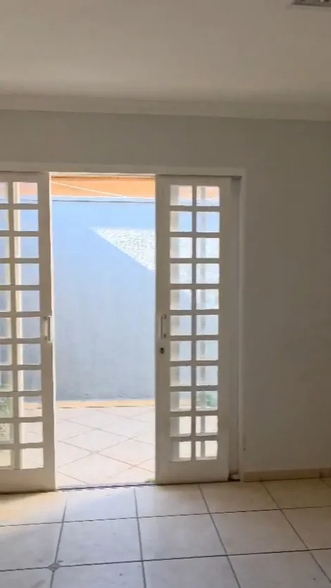 Alugar Casa / Padr&atilde;o em S&atilde;o Jos&eacute; do Rio Preto R$ 1.600,00 - Foto 14