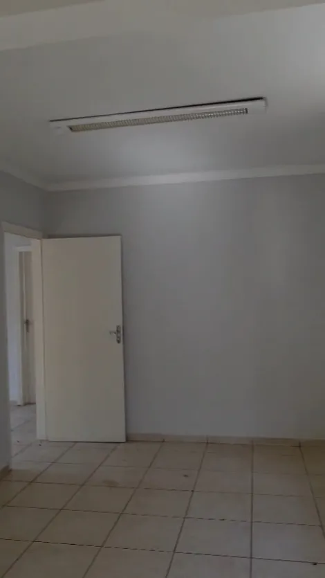 Alugar Casa / Padr&atilde;o em S&atilde;o Jos&eacute; do Rio Preto R$ 1.600,00 - Foto 15