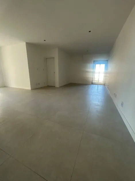 Apartamento / Padr&atilde;o em S&atilde;o Jos&eacute; do Rio Preto 