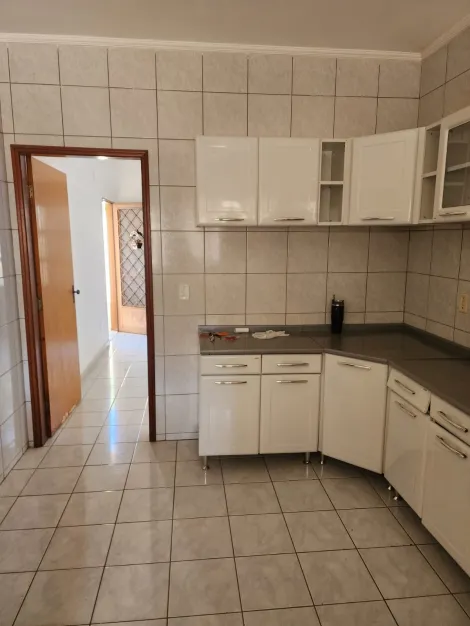 Comprar Casa / Padr&atilde;o em S&atilde;o Jos&eacute; do Rio Preto R$ 320.000,00 - Foto 3