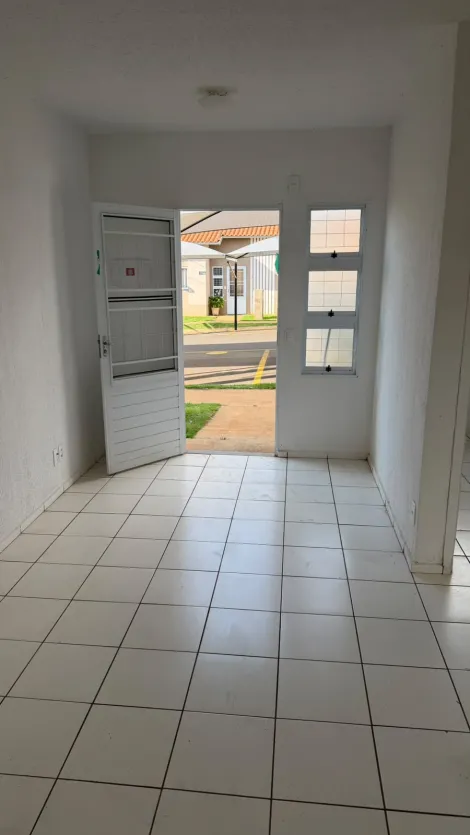 Alugar Casa / Condom&iacute;nio em Bady Bassitt R$ 850,00 - Foto 4