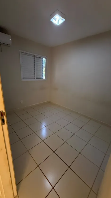 Alugar Apartamento / Padr&atilde;o em S&atilde;o Jos&eacute; do Rio Preto R$ 1.200,00 - Foto 4