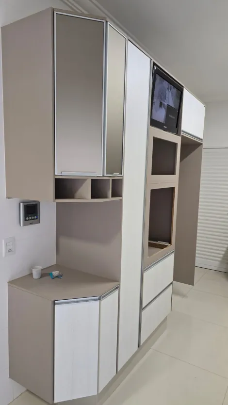 Alugar Casa / Padr&atilde;o em S&atilde;o Jos&eacute; do Rio Preto R$ 4.000,00 - Foto 2