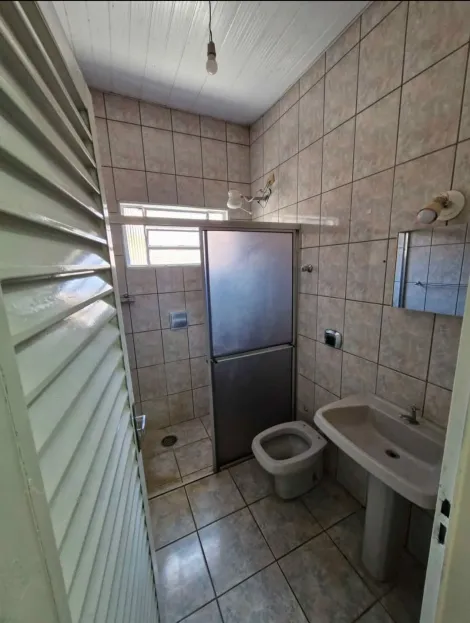Alugar Casa / Padr&atilde;o em S&atilde;o Jos&eacute; do Rio Preto R$ 950,00 - Foto 3
