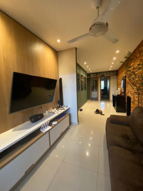 Casa / Condom&iacute;nio em S&atilde;o Jos&eacute; do Rio Preto 
