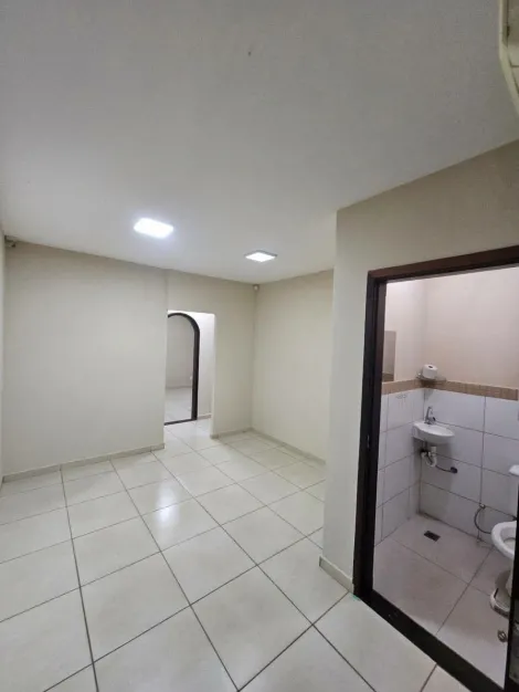 Alugar Comercial / Sal&atilde;o em S&atilde;o Jos&eacute; do Rio Preto R$ 2.500,00 - Foto 2