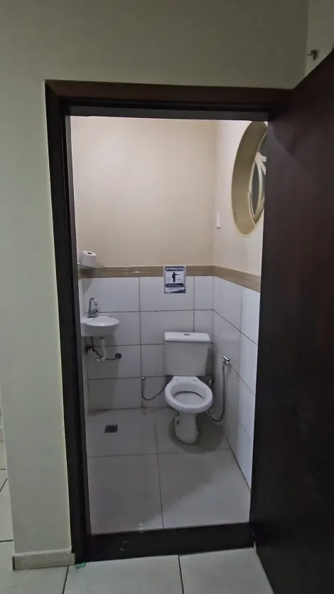 Alugar Comercial / Sal&atilde;o em S&atilde;o Jos&eacute; do Rio Preto R$ 2.500,00 - Foto 4