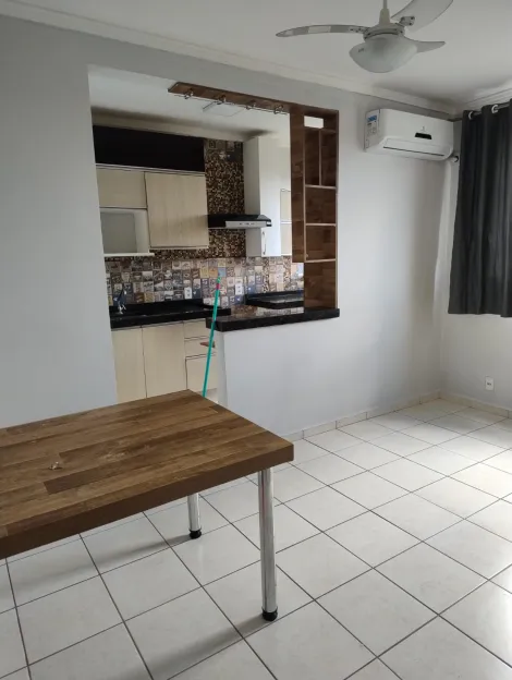 Alugar Apartamento / Padr&atilde;o em S&atilde;o Jos&eacute; do Rio Preto R$ 1.100,00 - Foto 2