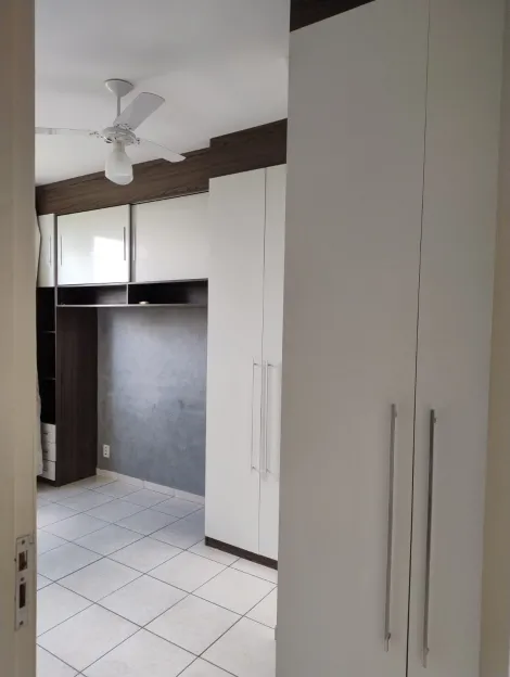 Alugar Apartamento / Padr&atilde;o em S&atilde;o Jos&eacute; do Rio Preto R$ 1.100,00 - Foto 9