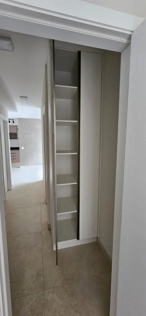 Alugar Apartamento / Padr&atilde;o em S&atilde;o Jos&eacute; do Rio Preto R$ 5.000,00 - Foto 3