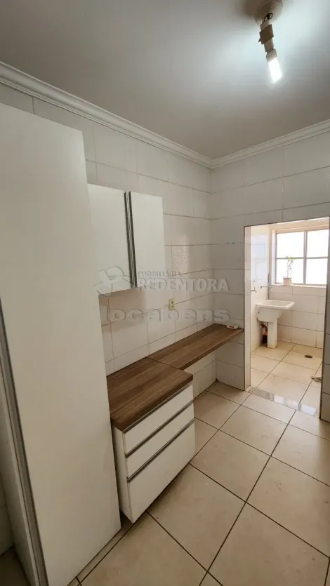Comprar Apartamento / Padr&atilde;o em S&atilde;o Jos&eacute; do Rio Preto R$ 280.000,00 - Foto 3