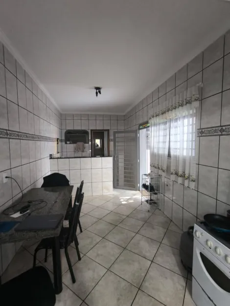 Alugar Casa / Padr&atilde;o em S&atilde;o Jos&eacute; do Rio Preto R$ 1.300,00 - Foto 17