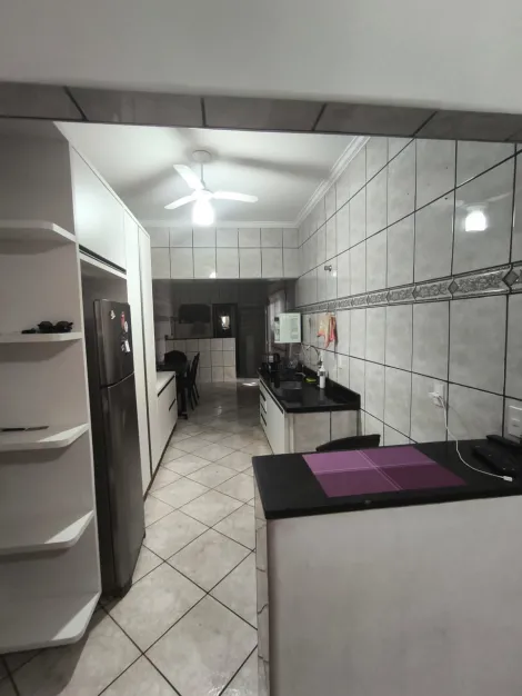 Alugar Casa / Padr&atilde;o em S&atilde;o Jos&eacute; do Rio Preto R$ 1.300,00 - Foto 14