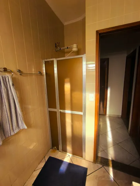 Alugar Casa / Padr&atilde;o em S&atilde;o Jos&eacute; do Rio Preto R$ 1.300,00 - Foto 8