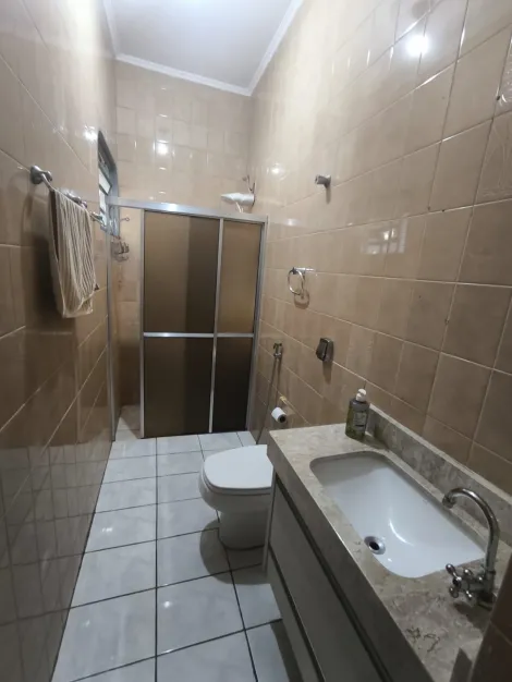 Alugar Casa / Padr&atilde;o em S&atilde;o Jos&eacute; do Rio Preto R$ 1.300,00 - Foto 6