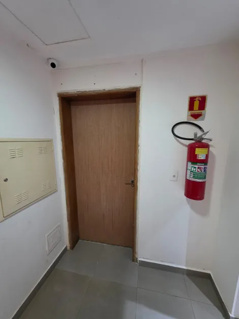 Alugar Comercial / Sala em S&atilde;o Jos&eacute; do Rio Preto R$ 1.200,00 - Foto 6