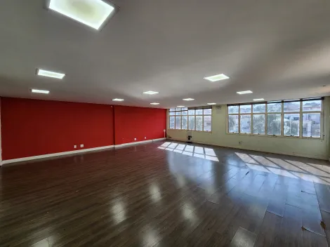 Alugar Comercial / Casa Comercial em S&atilde;o Jos&eacute; do Rio Preto. apenas R$ 1.500,00