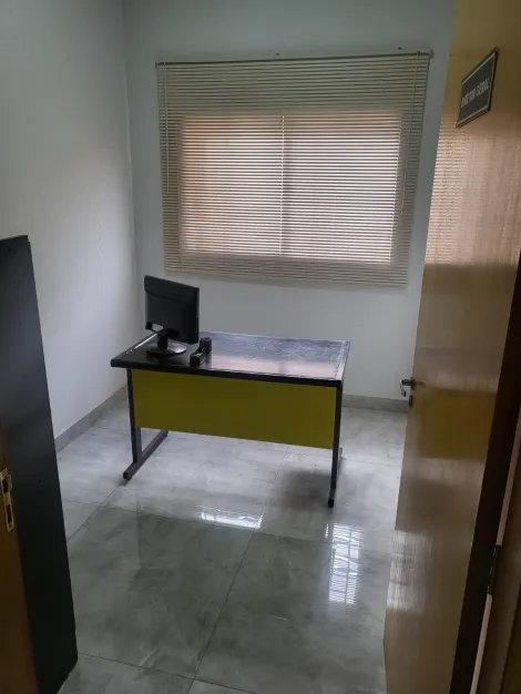 Alugar Comercial / Casa Comercial em S&atilde;o Jos&eacute; do Rio Preto R$ 5.000,00 - Foto 5